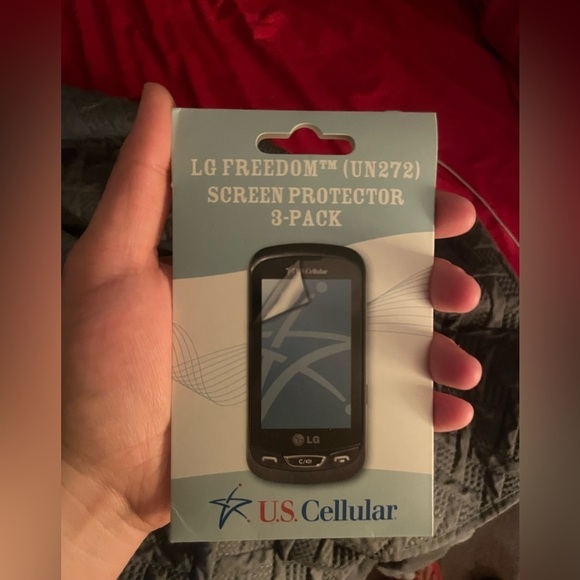 LG Freedom 3-Pack Screen Protectors - Picture 1 of 1